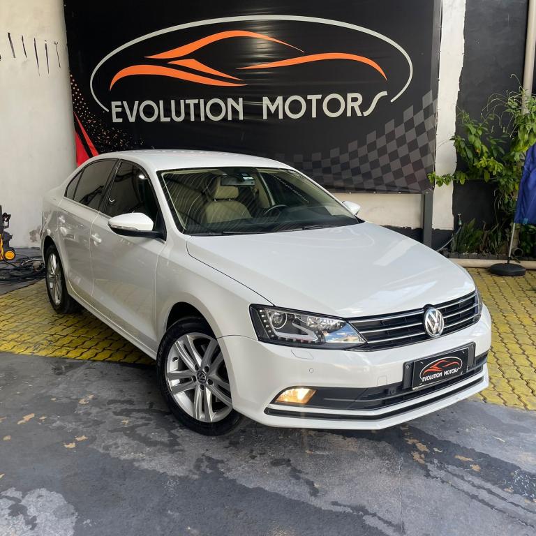 VOLKSWAGEN Jetta - Foto