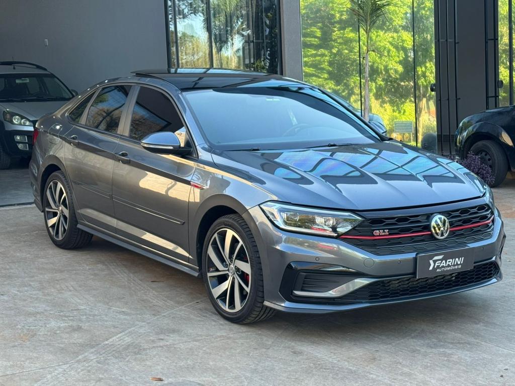 VOLKSWAGEN Jetta - Foto