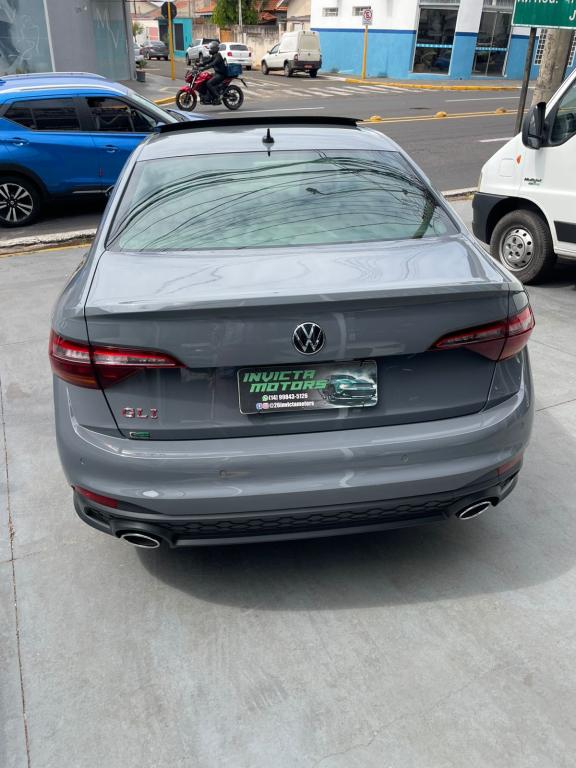 VOLKSWAGEN Jetta - Miniatura