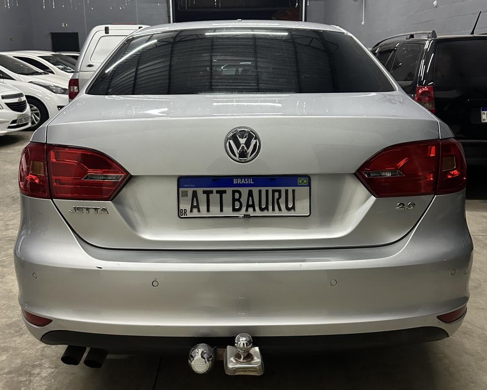 VOLKSWAGEN Jetta - Foto