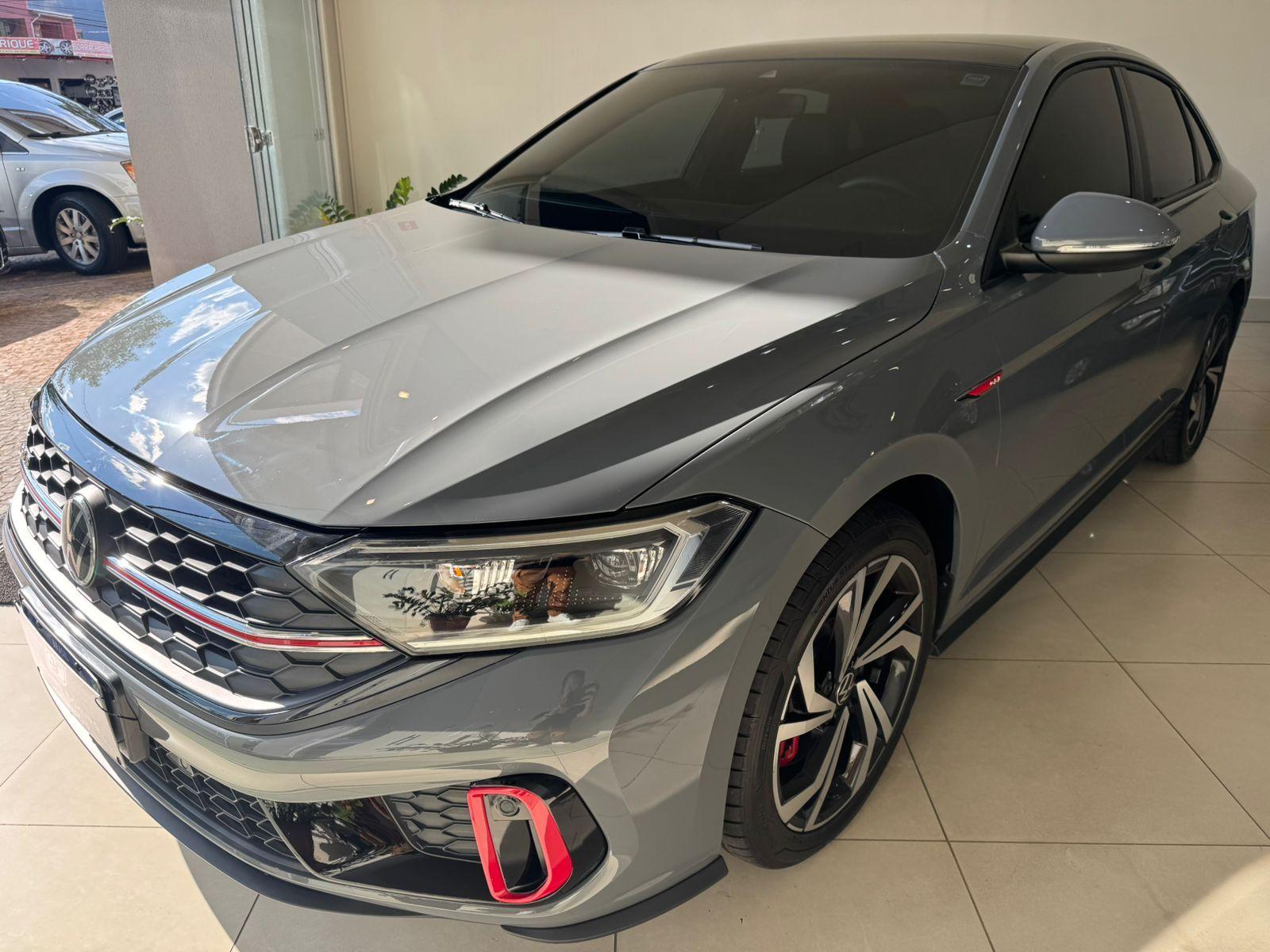 VOLKSWAGEN Jetta - Foto