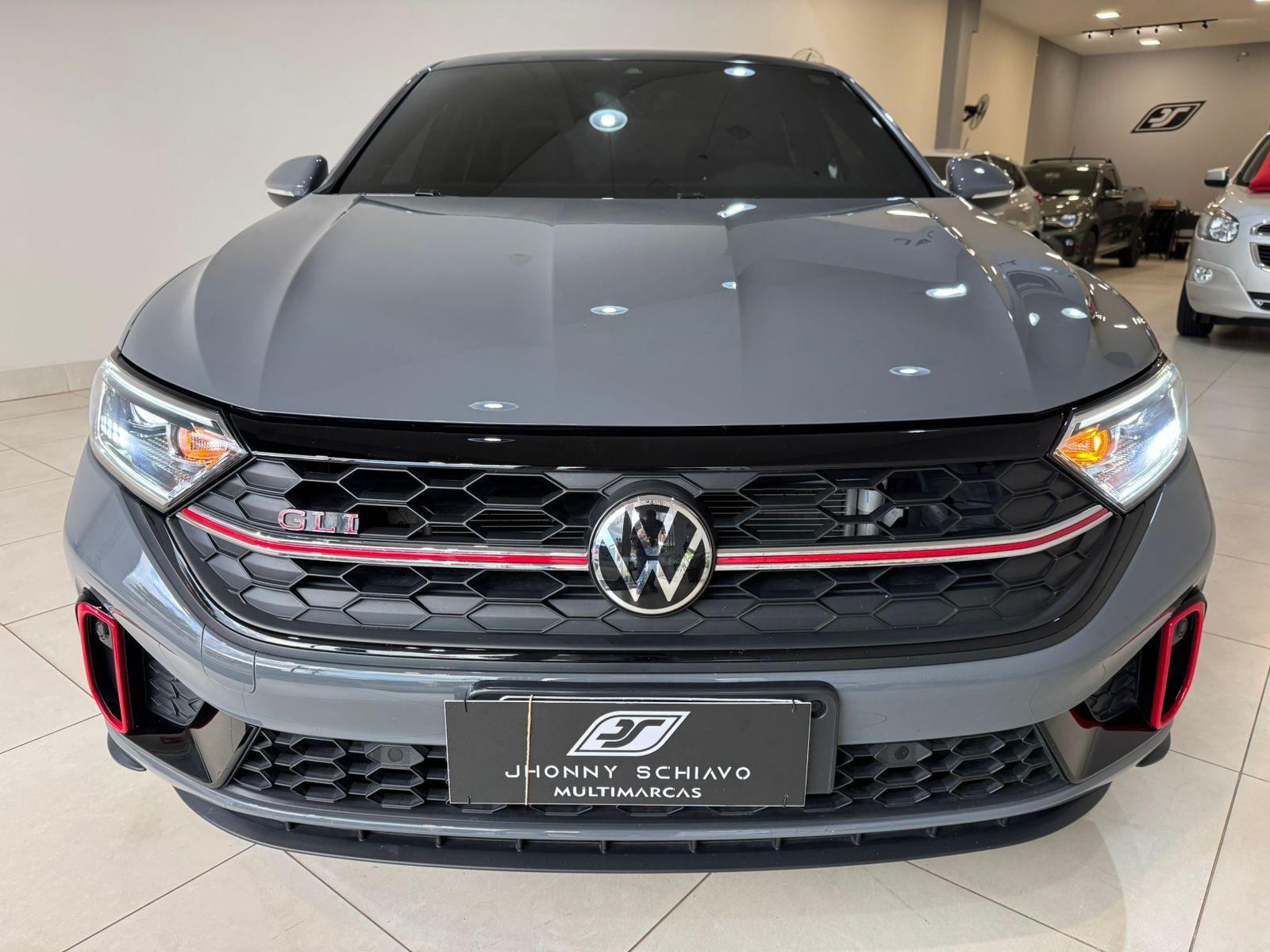 VOLKSWAGEN Jetta - Foto