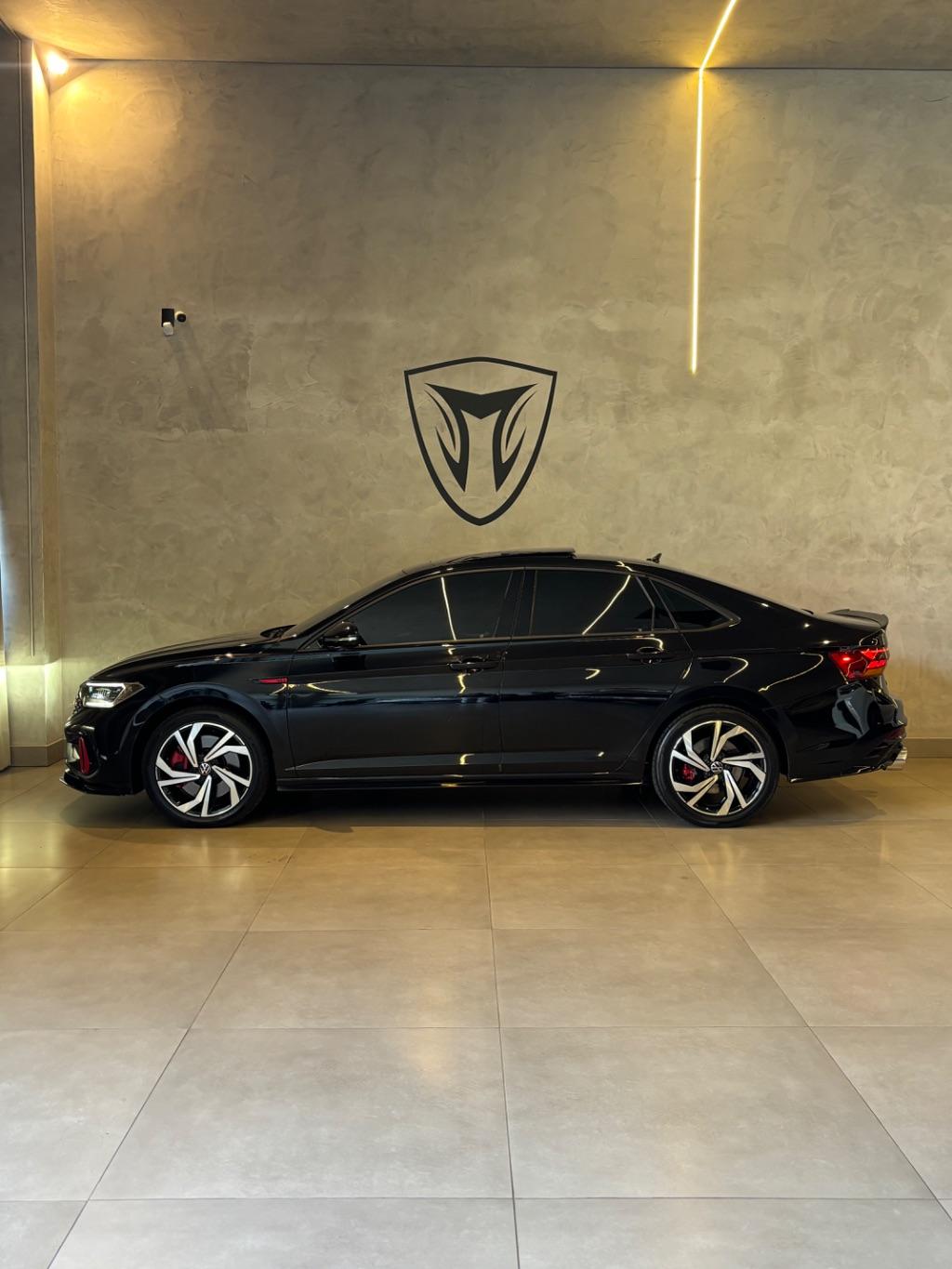 VOLKSWAGEN Jetta - Foto