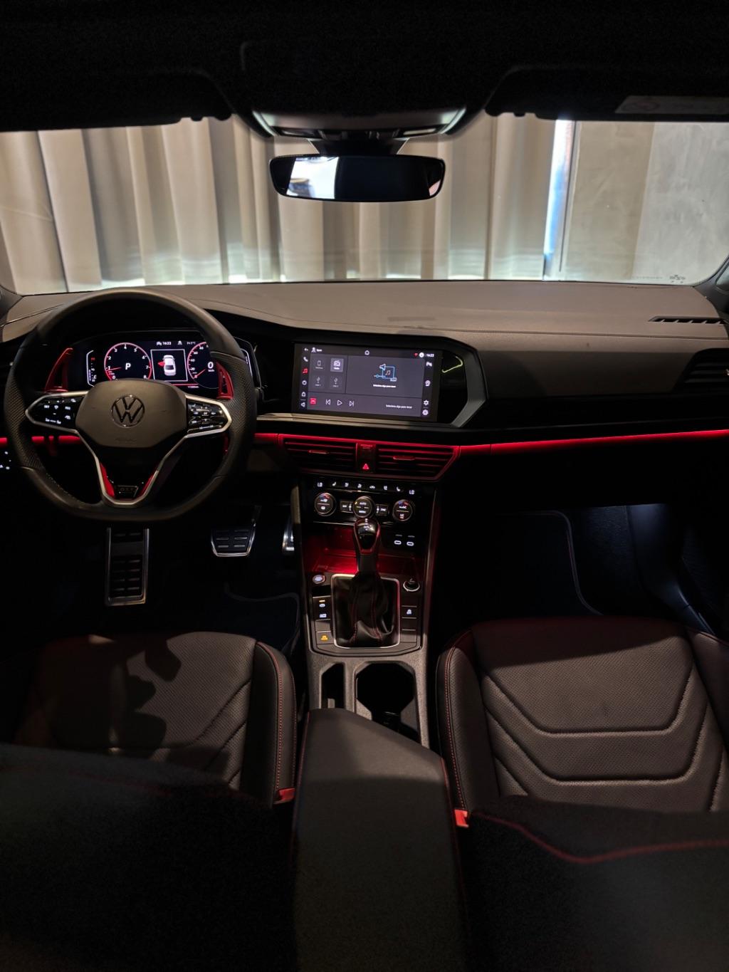 VOLKSWAGEN Jetta - Foto