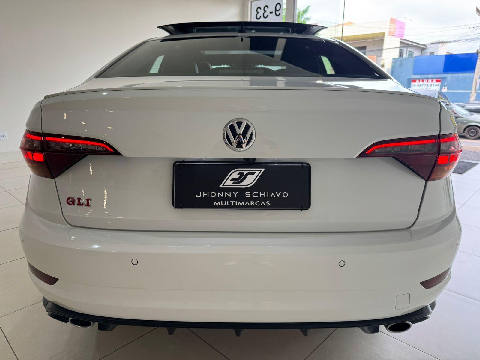 VOLKSWAGEN Jetta - Foto