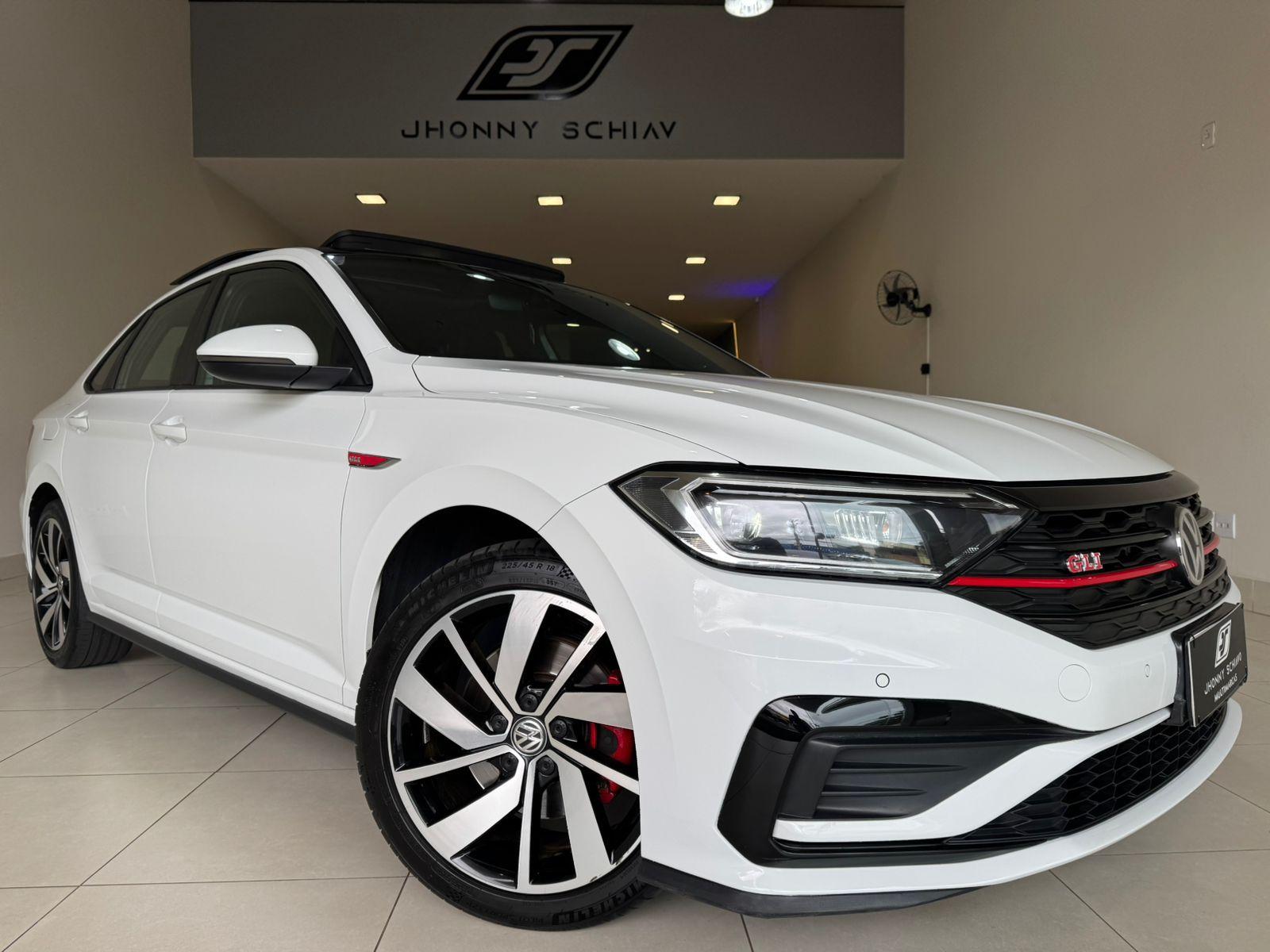 VOLKSWAGEN Jetta - Foto