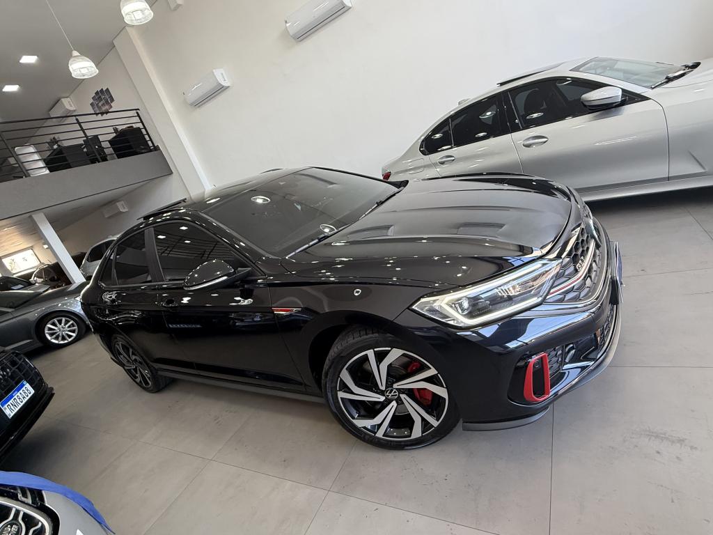 VOLKSWAGEN Jetta - Foto