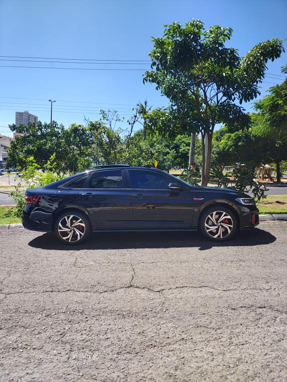 VOLKSWAGEN Jetta - Foto