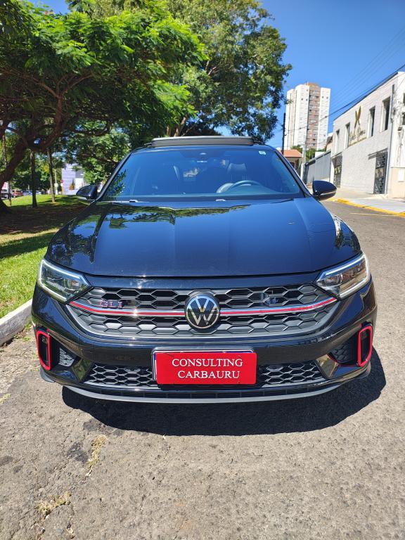 VOLKSWAGEN Jetta - Foto