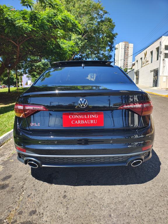 VOLKSWAGEN Jetta - Foto