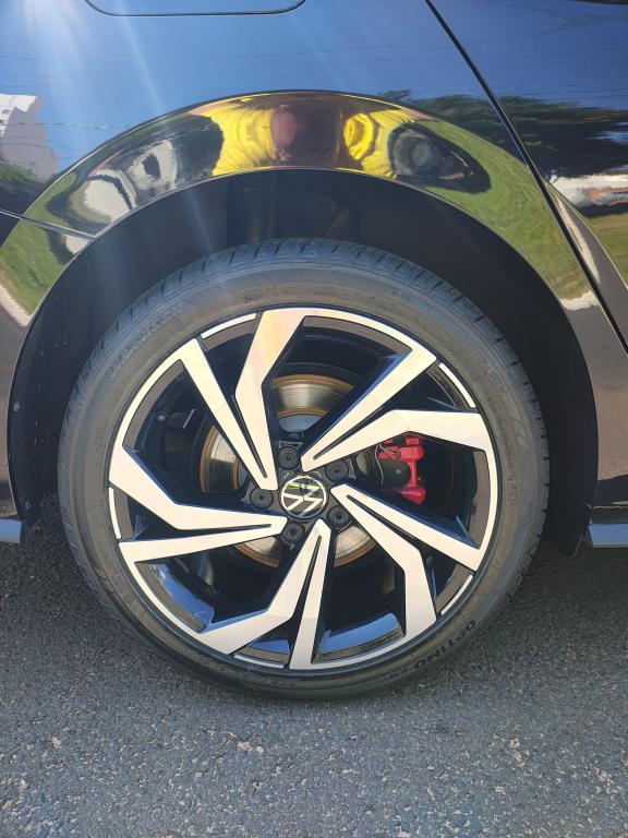 VOLKSWAGEN Jetta - Foto