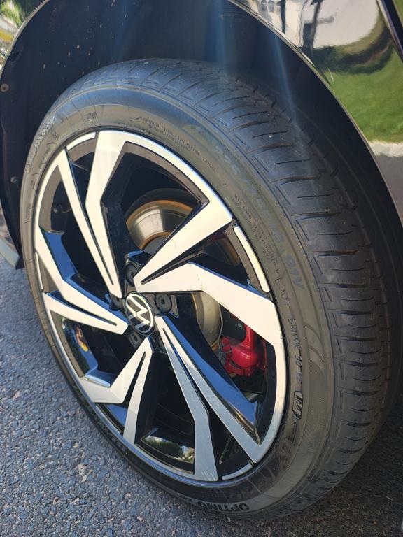 VOLKSWAGEN Jetta - Foto