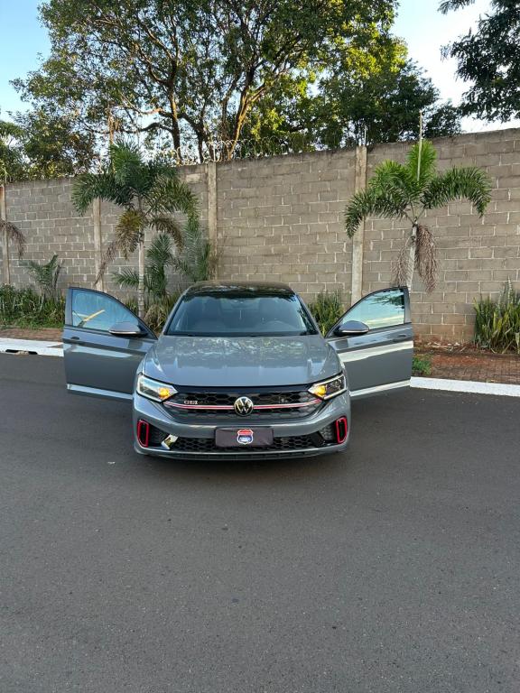 VOLKSWAGEN Jetta - Foto