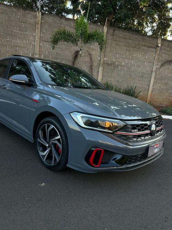 VOLKSWAGEN Jetta - Foto