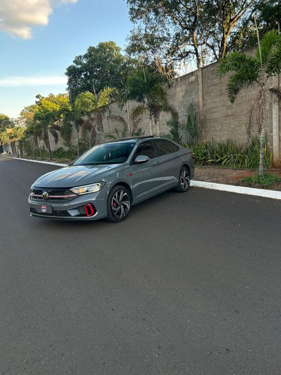 VOLKSWAGEN Jetta - Foto