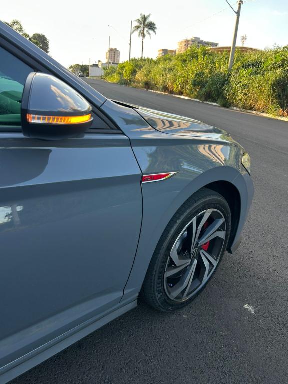 VOLKSWAGEN Jetta - Foto