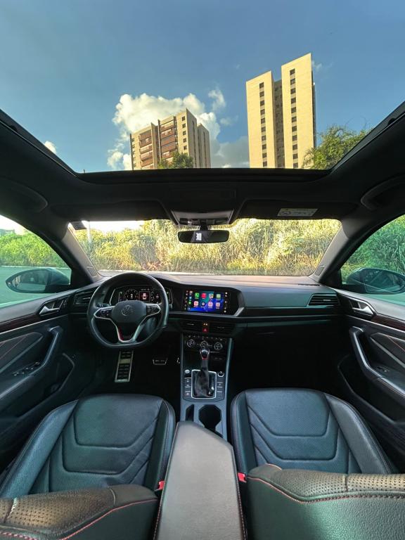 VOLKSWAGEN Jetta - Foto