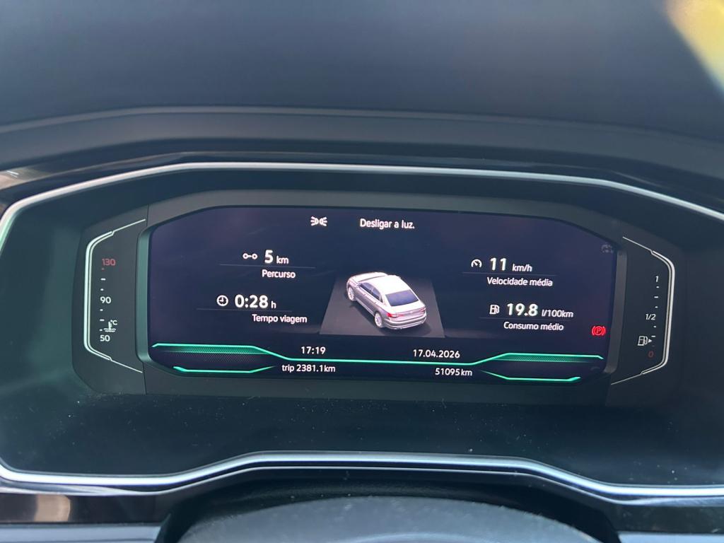 VOLKSWAGEN Jetta - Foto