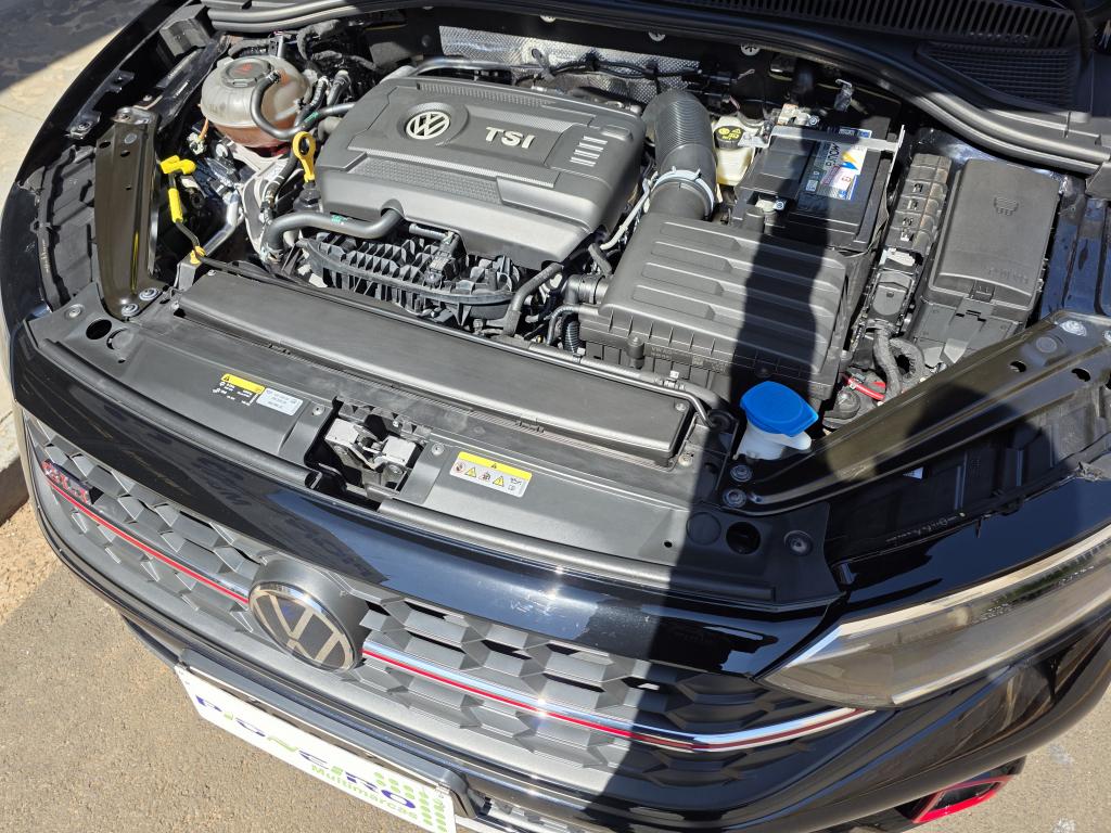 VOLKSWAGEN Jetta - Foto