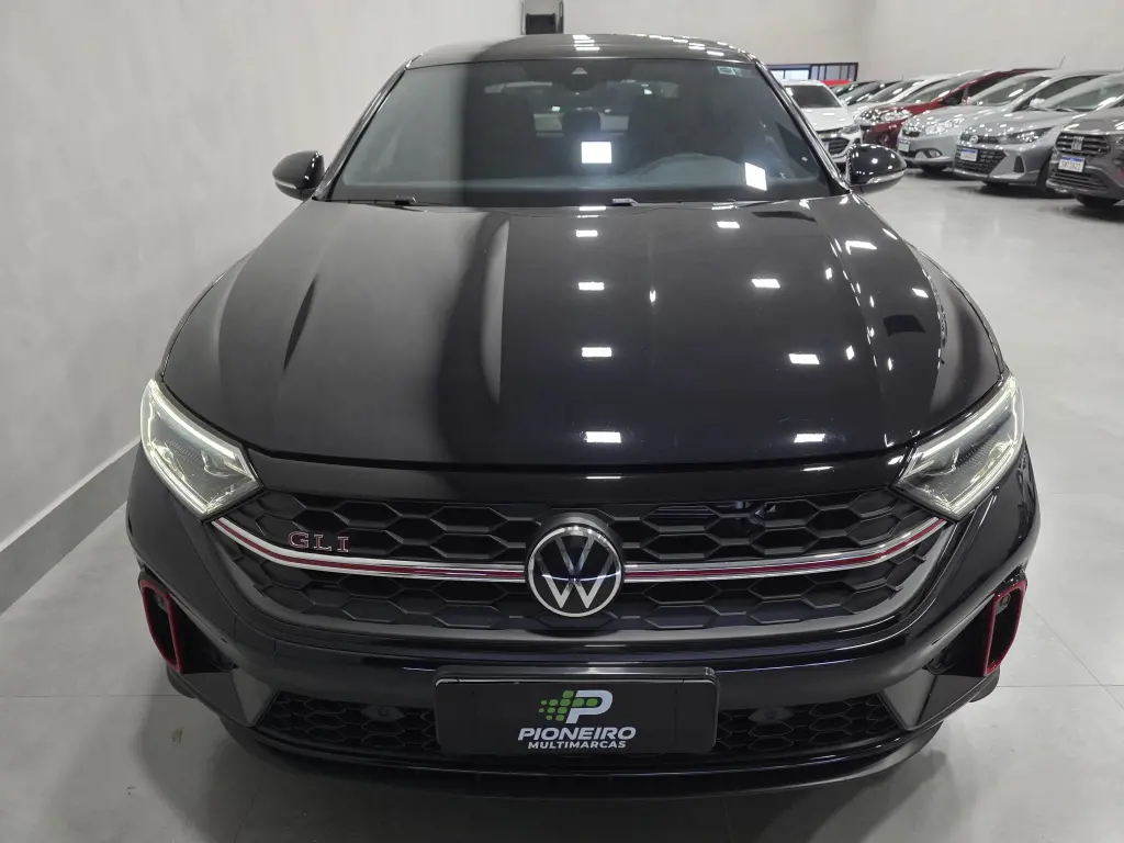 VOLKSWAGEN Jetta - Foto