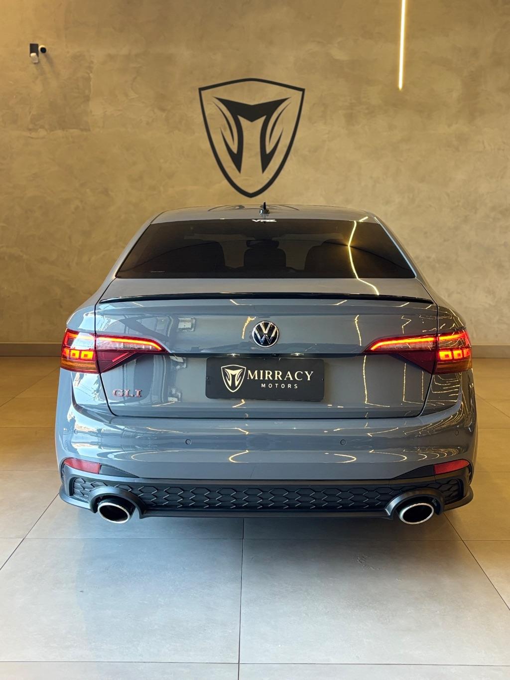 VOLKSWAGEN Jetta - Foto