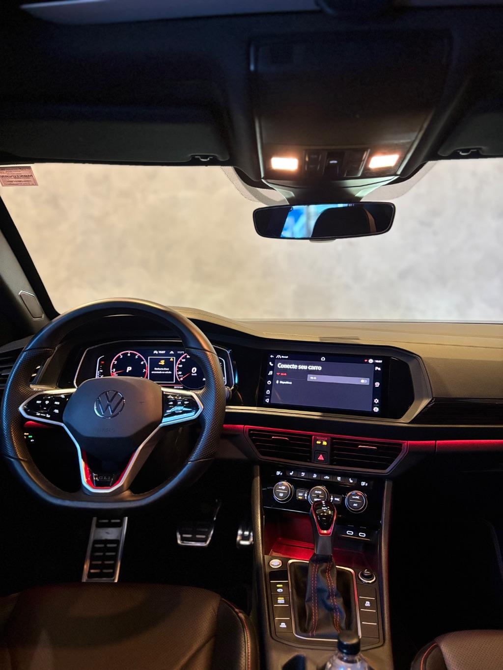 VOLKSWAGEN Jetta - Foto
