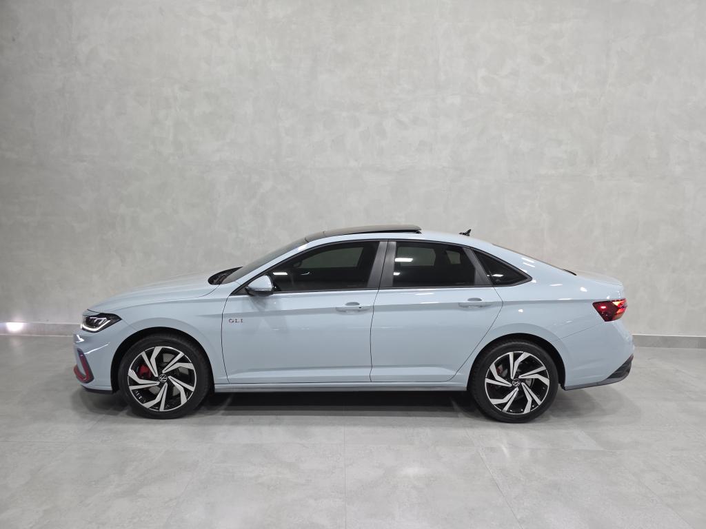 VOLKSWAGEN Jetta - Foto