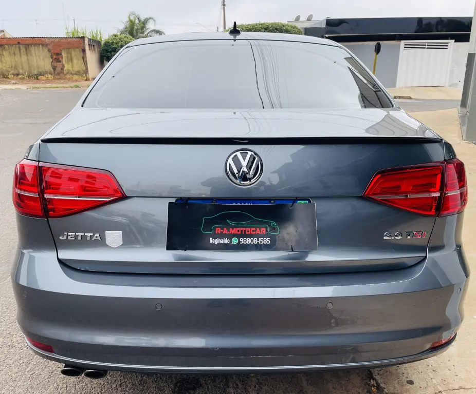 VOLKSWAGEN Jetta - Foto