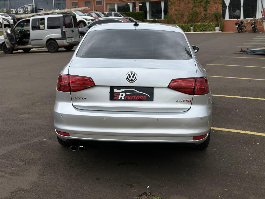 VOLKSWAGEN Jetta - Foto