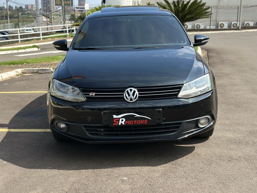 VOLKSWAGEN Jetta - Foto