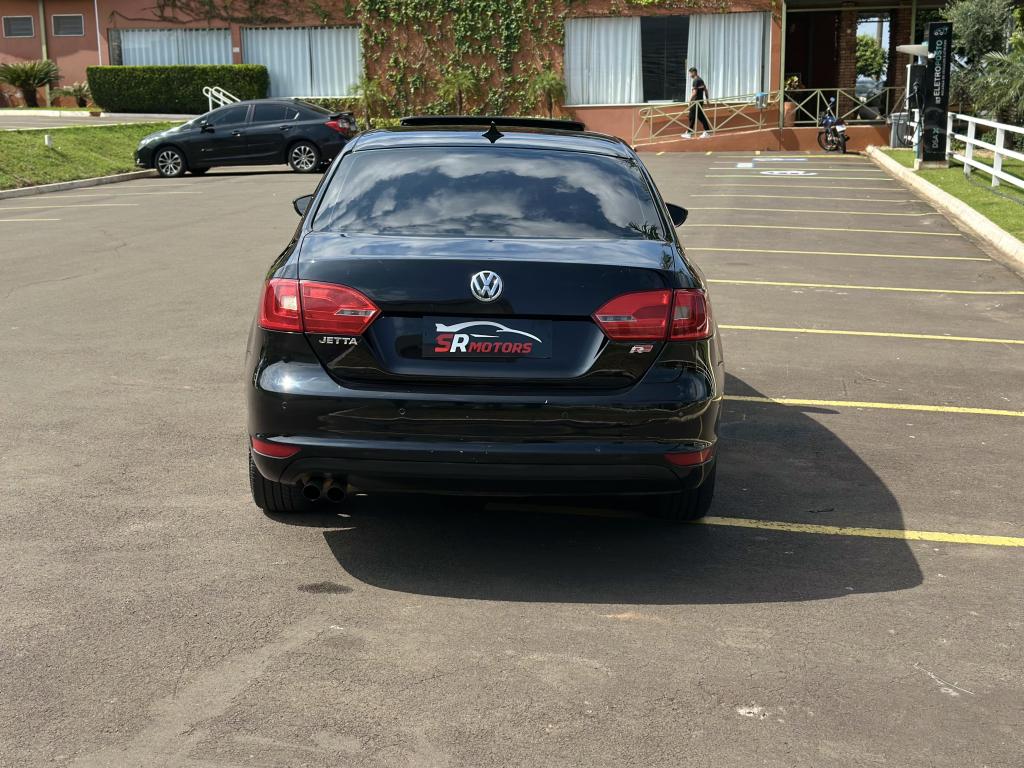 VOLKSWAGEN Jetta - Foto