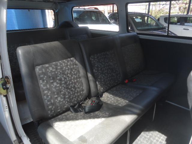 VOLKSWAGEN Kombi - Foto