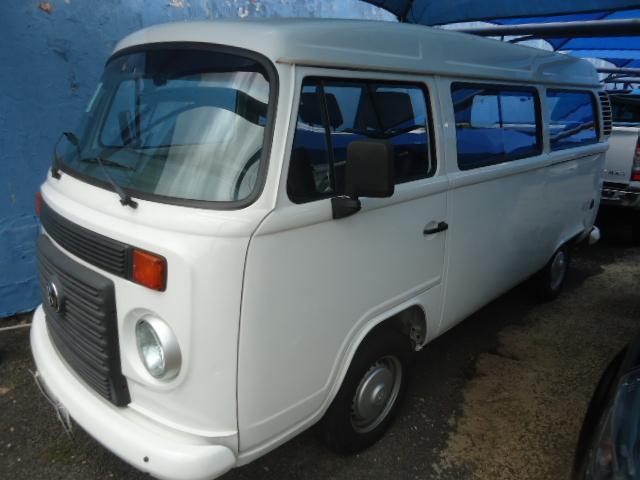 VOLKSWAGEN Kombi