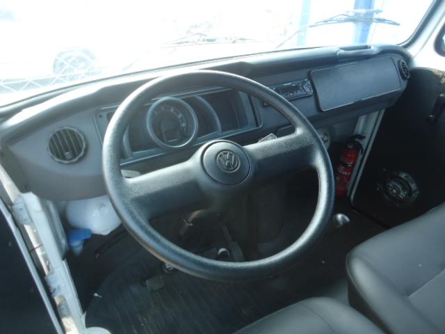 VOLKSWAGEN Kombi - Foto