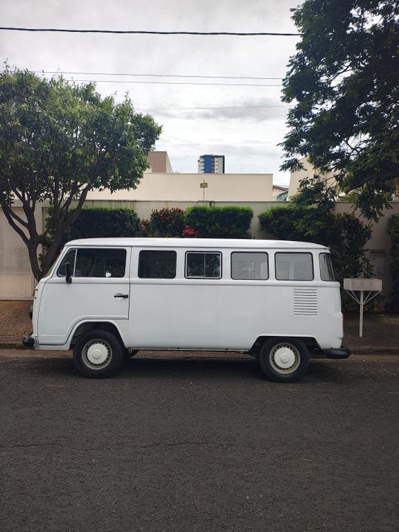 VOLKSWAGEN Kombi - Foto