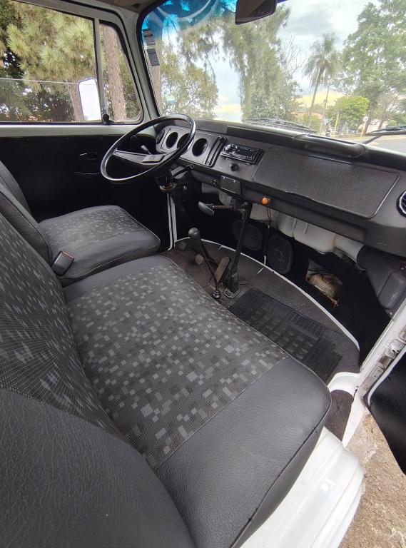 VOLKSWAGEN Kombi - Foto