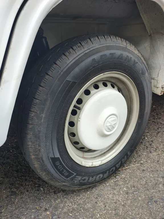 VOLKSWAGEN Kombi - Foto