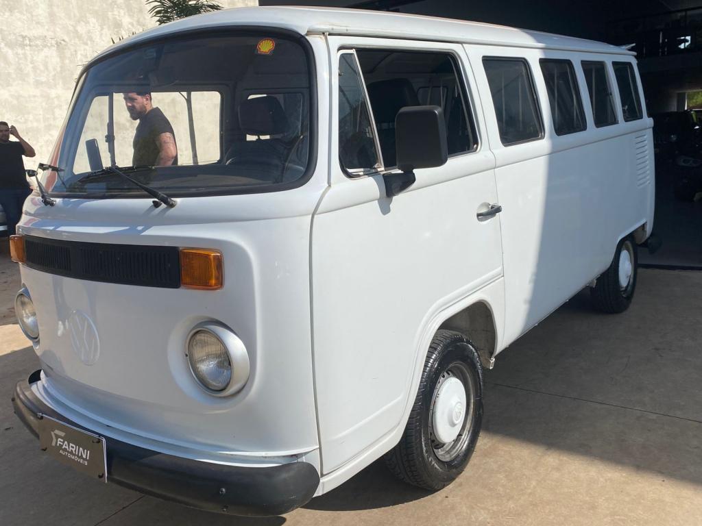 VOLKSWAGEN Kombi - Foto