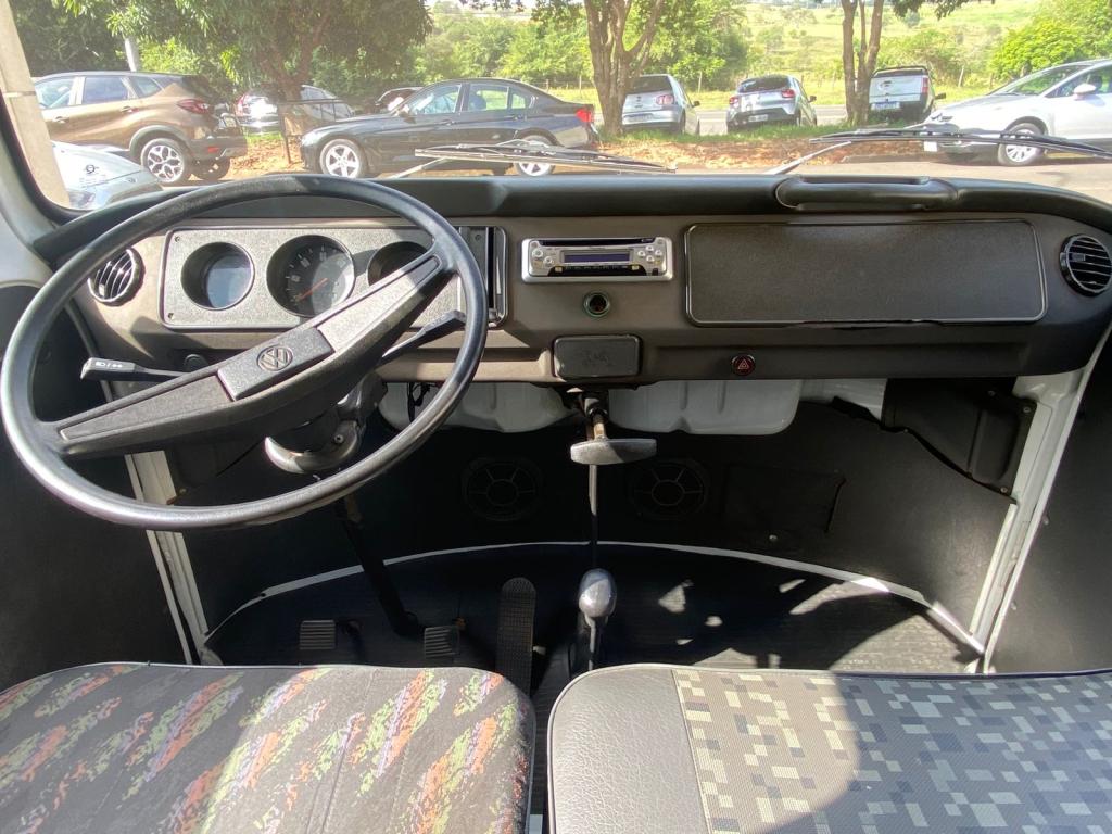VOLKSWAGEN Kombi - Foto