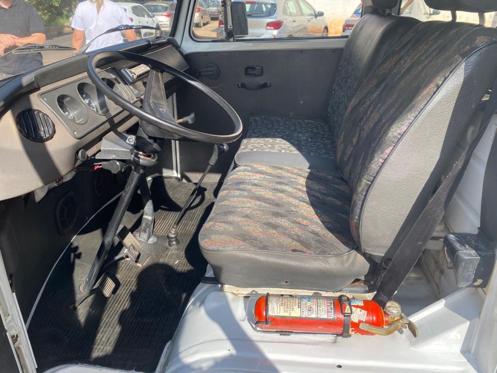 VOLKSWAGEN Kombi - Foto