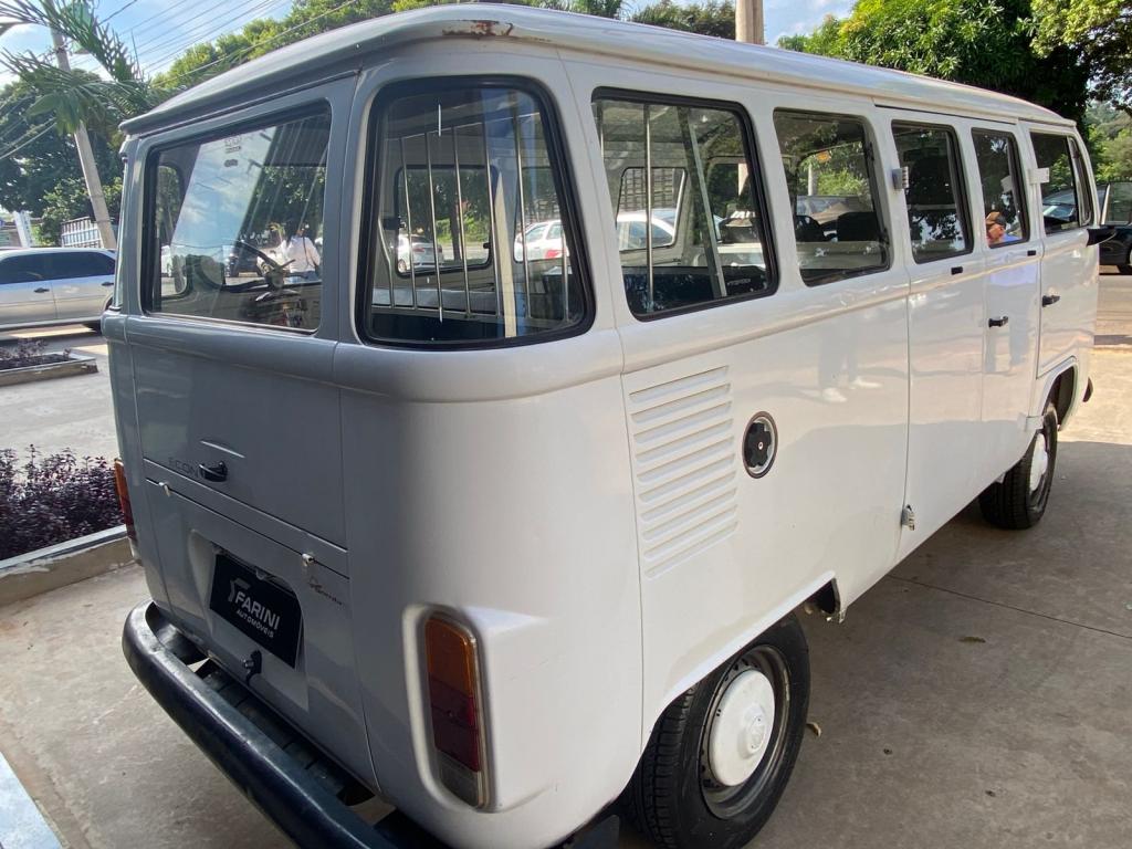 VOLKSWAGEN Kombi - Foto