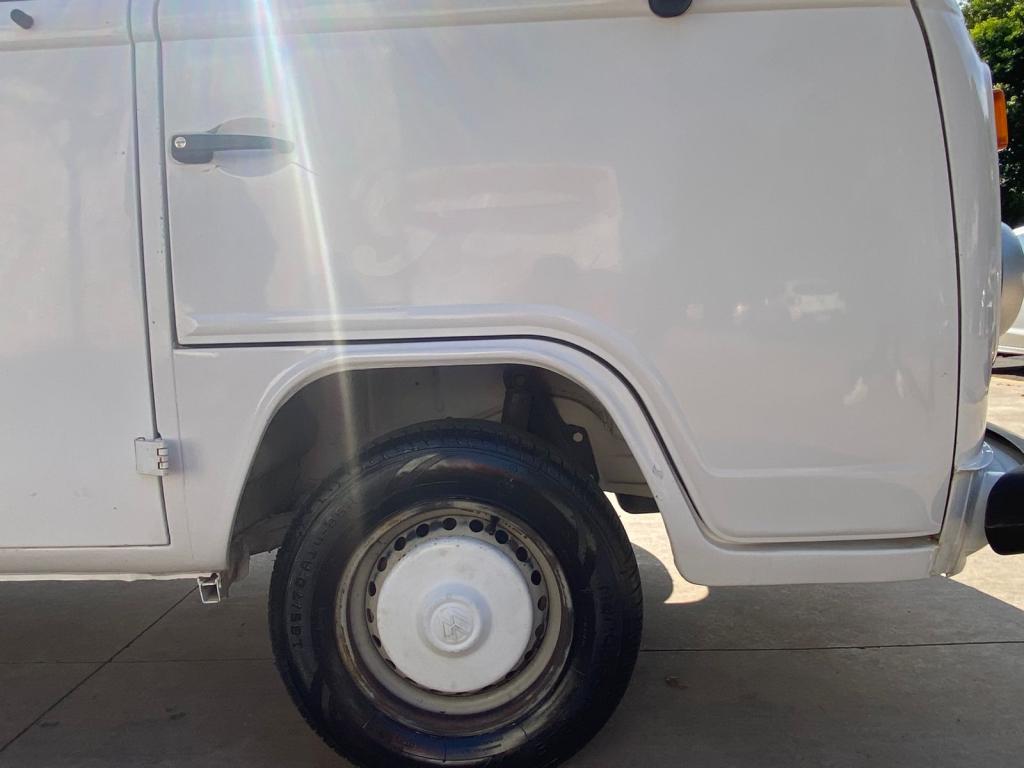 VOLKSWAGEN Kombi - Foto