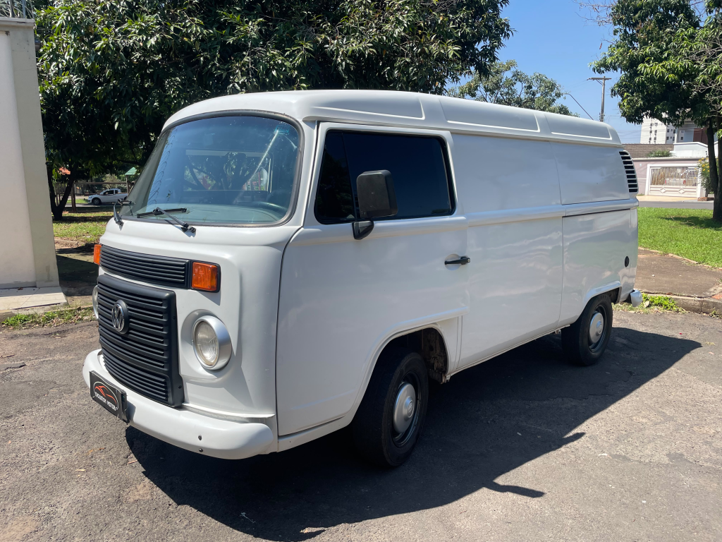 VOLKSWAGEN Kombi Furgão - Foto