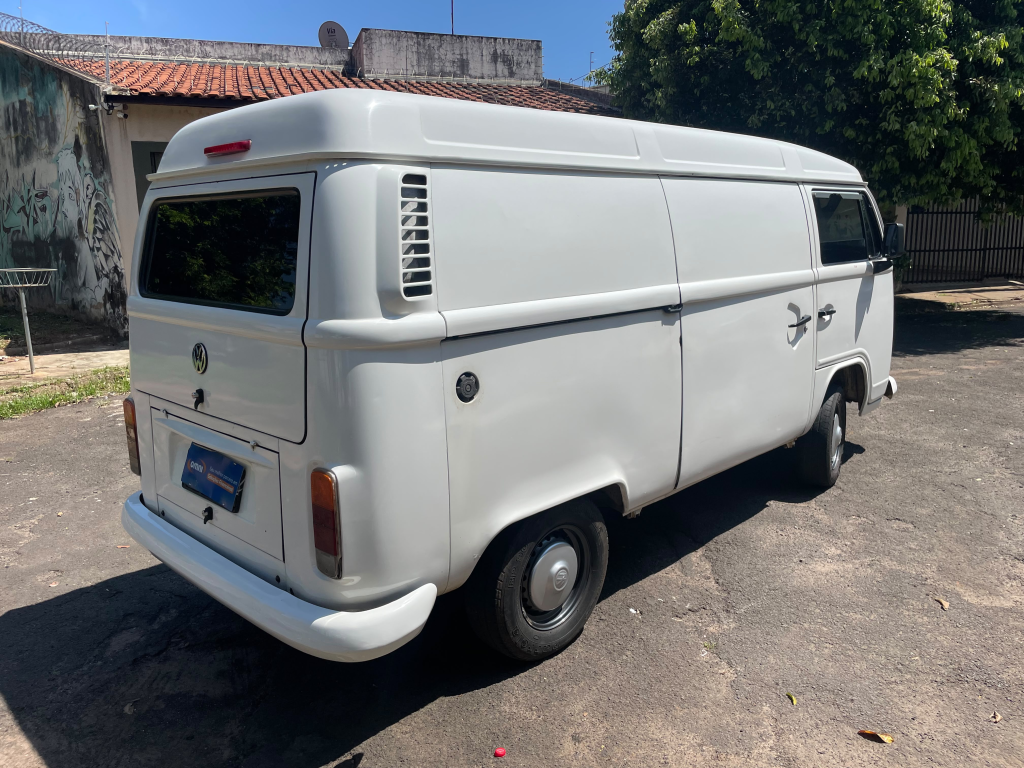 VOLKSWAGEN Kombi Furgão - Foto