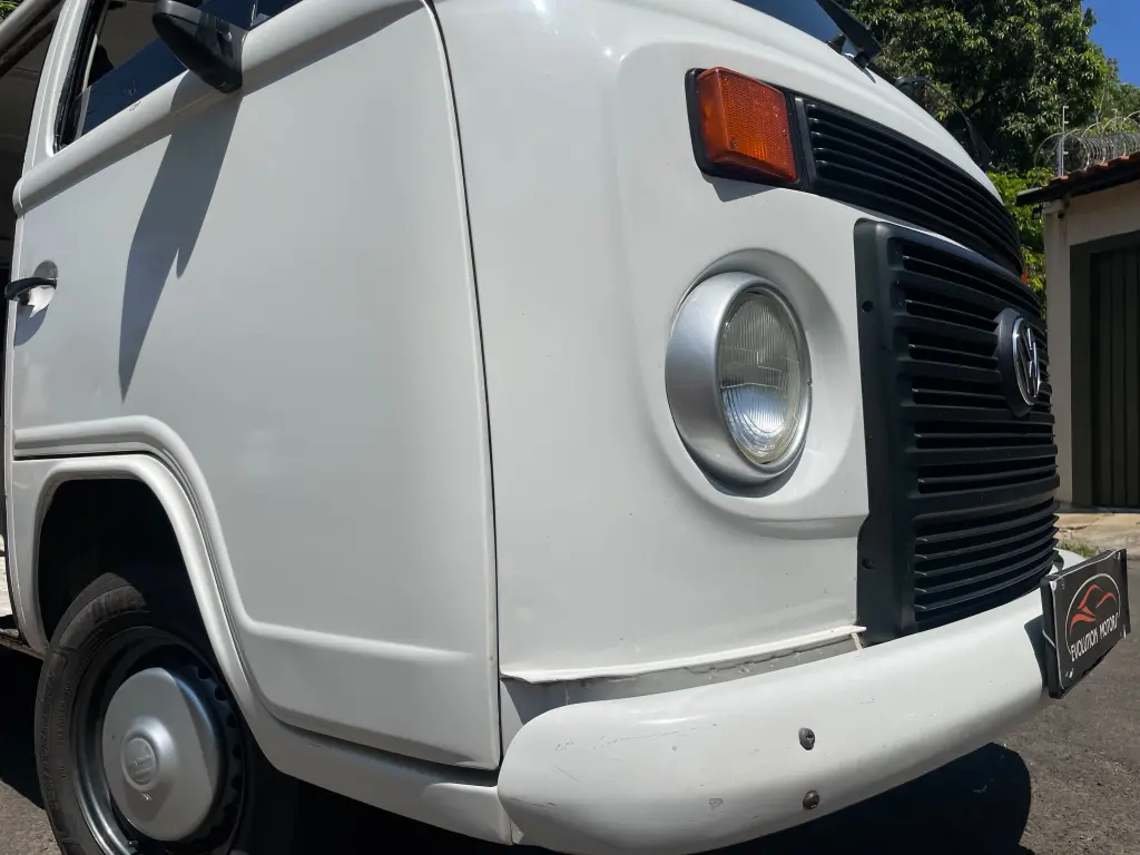 VOLKSWAGEN Kombi Furgão - Foto