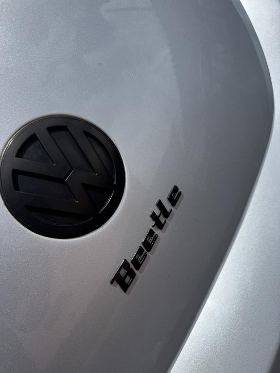 VOLKSWAGEN New Beetle - Foto