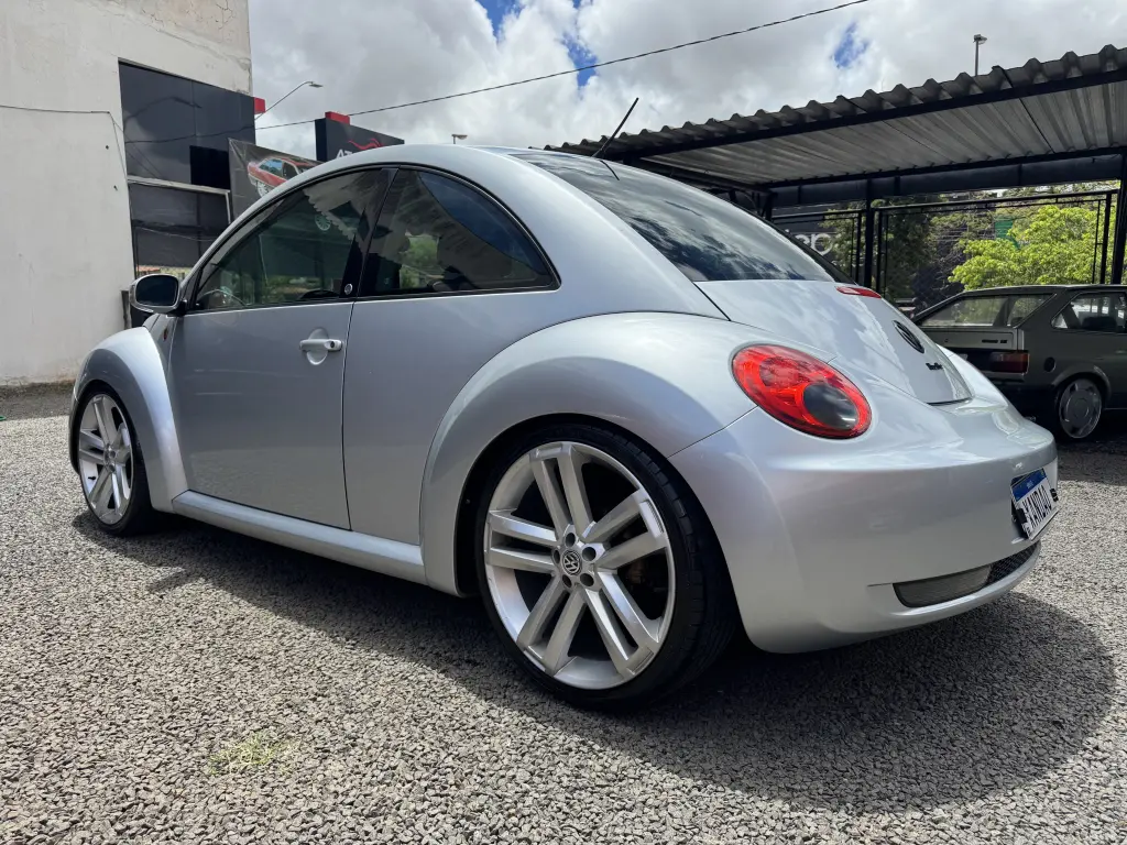 VOLKSWAGEN New Beetle - Foto