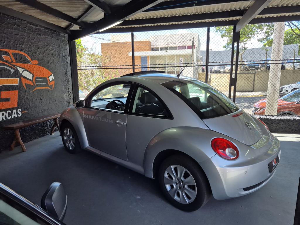 VOLKSWAGEN New Beetle - Foto