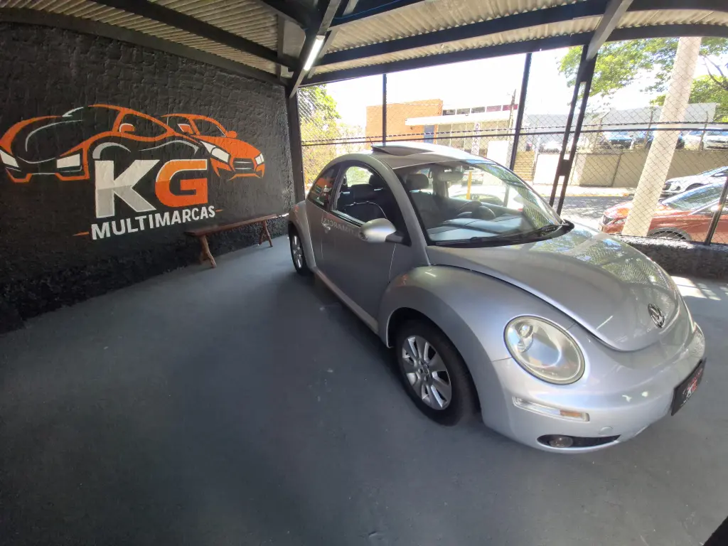 VOLKSWAGEN New Beetle - Foto