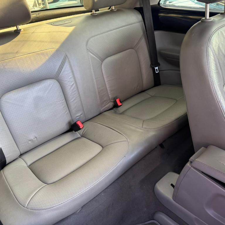 VOLKSWAGEN New Beetle - Foto